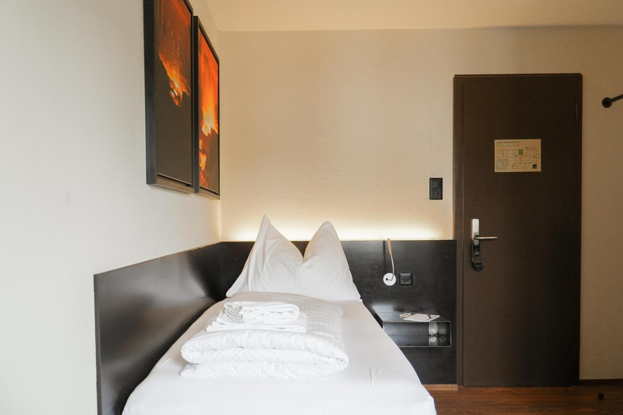 Ferus Hotel โรเธนเบิร์ก ภายนอก รูปภาพ